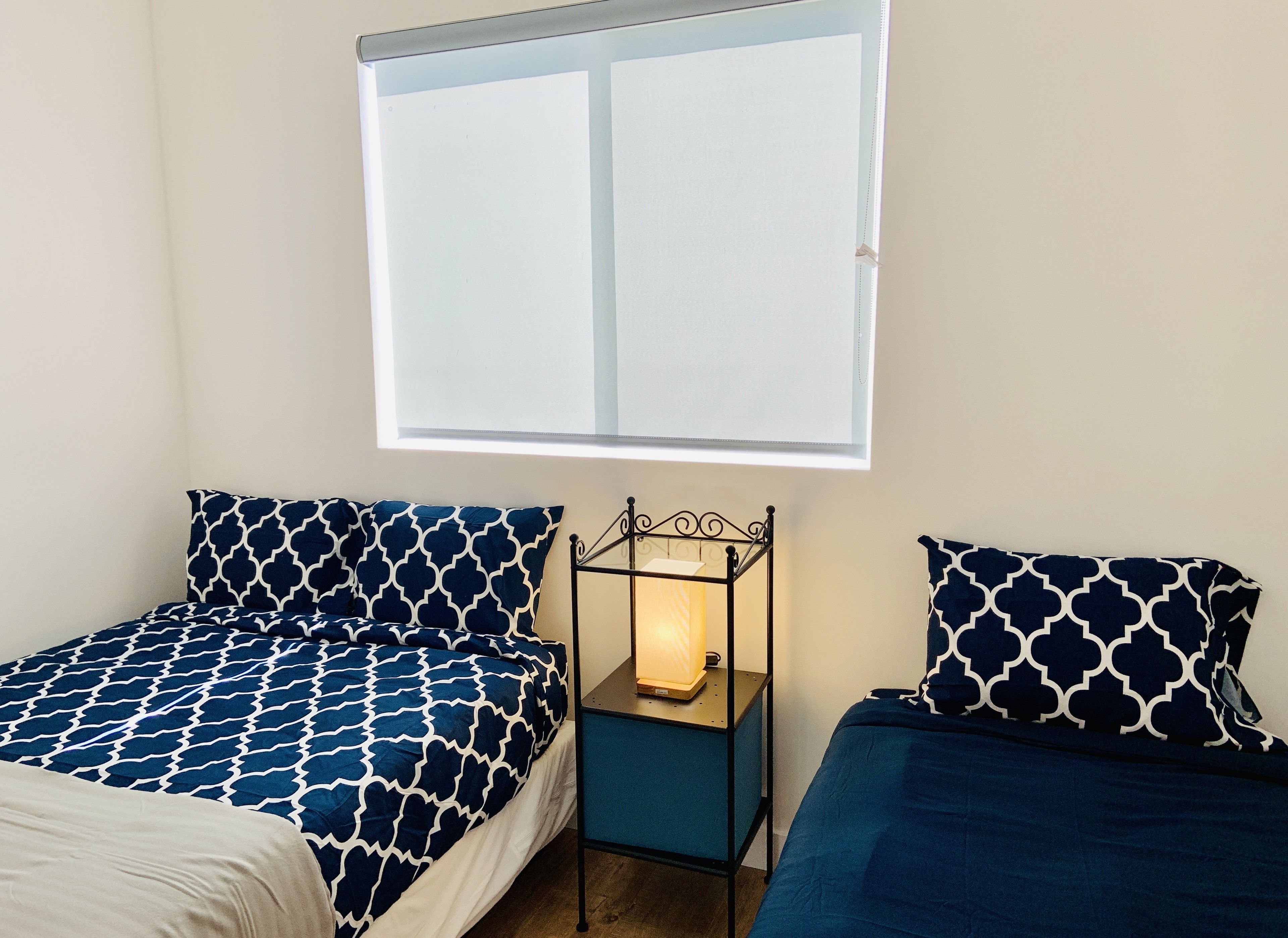 Schreibtisch, Bügeleisen/Bügelbrett, kostenloses WLAN, Bettwäsche