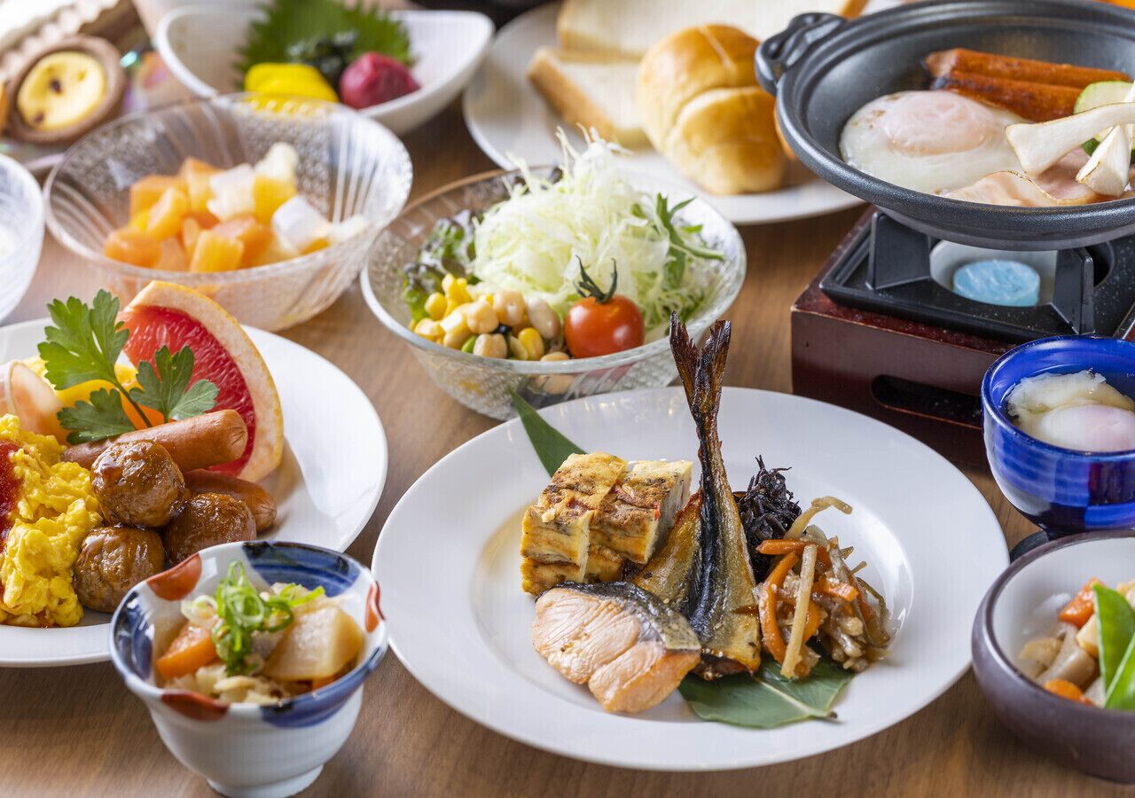 Tägliches Frühstücksbuffet (1540 JPY pro Person)
