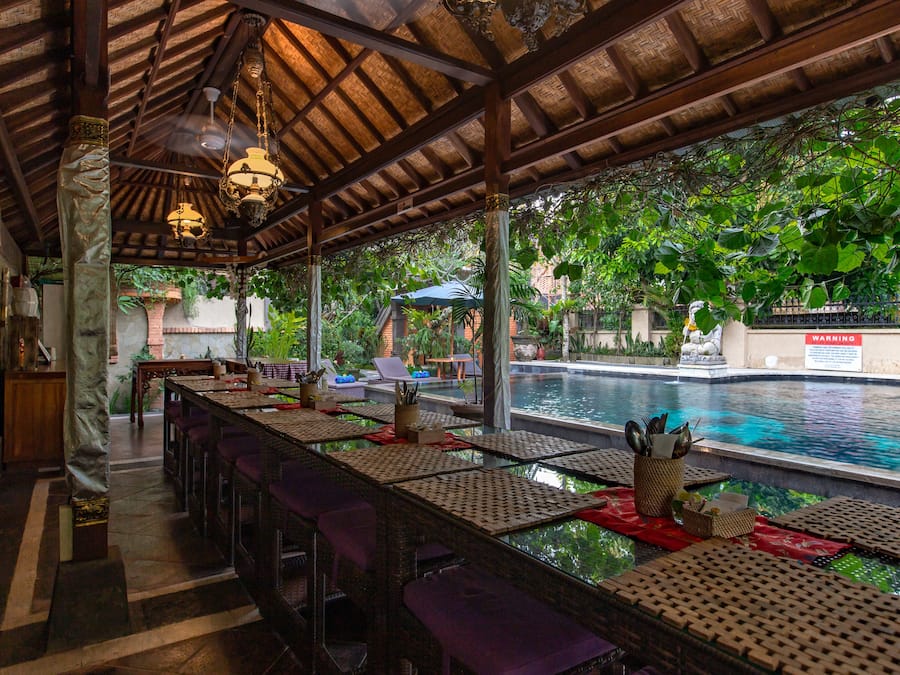 Café da manhã e jantar