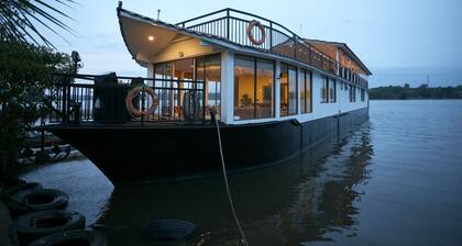 Flow by The Amber Collection - Luxury River Cruises in Sri Lanka