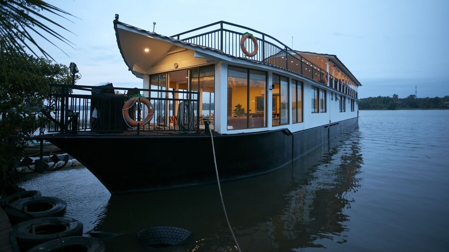 Flow by The Amber Collection - Luxury River Cruises in Sri Lanka