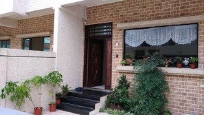 Interior entrance - Happiness 1799 (Hualien City)