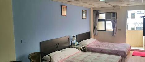Quadruple Room, 2 Double Beds, Non Smoking | Blackout drapes, free WiFi, bed sheets