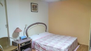 Tweepersoonskamer, 1 tweepersoonsbed, niet-roken | Verduisterende gordijnen, gratis wifi, beddengoed