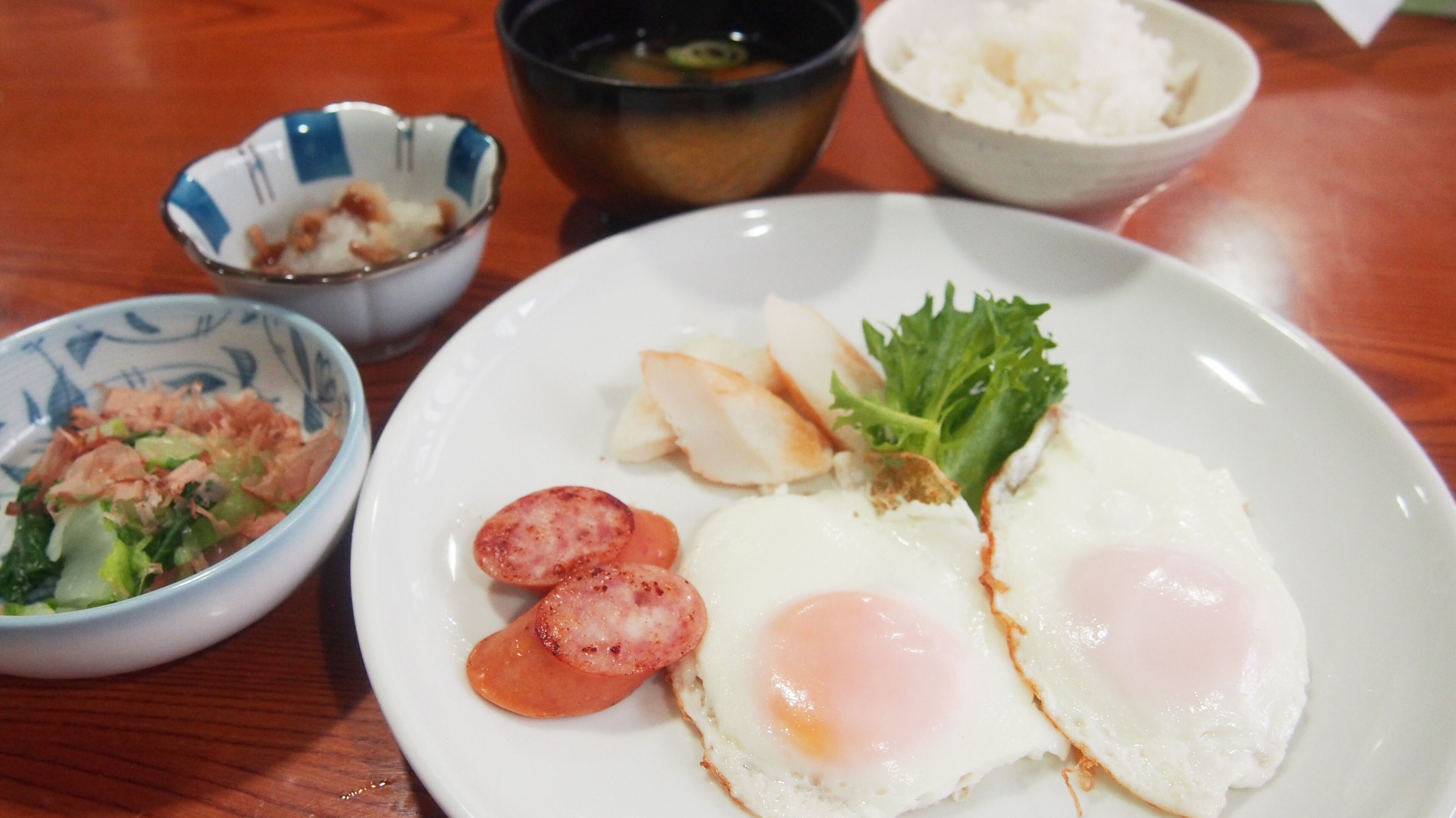 Makanan dan minuman