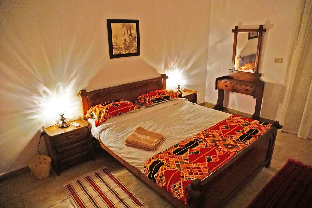Blackout curtains, free WiFi, individually decorated