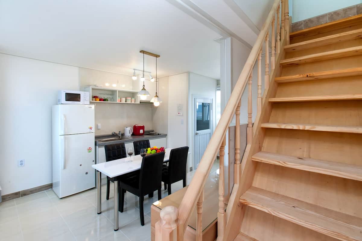 Duplex | Free WiFi