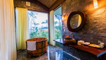Bungalow, 3 Bedrooms, Private Pool | Bathroom
