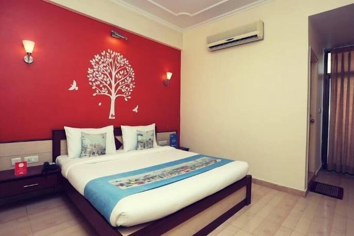 Deluxe Room, 1 Double Bed, Non Smoking | Free WiFi