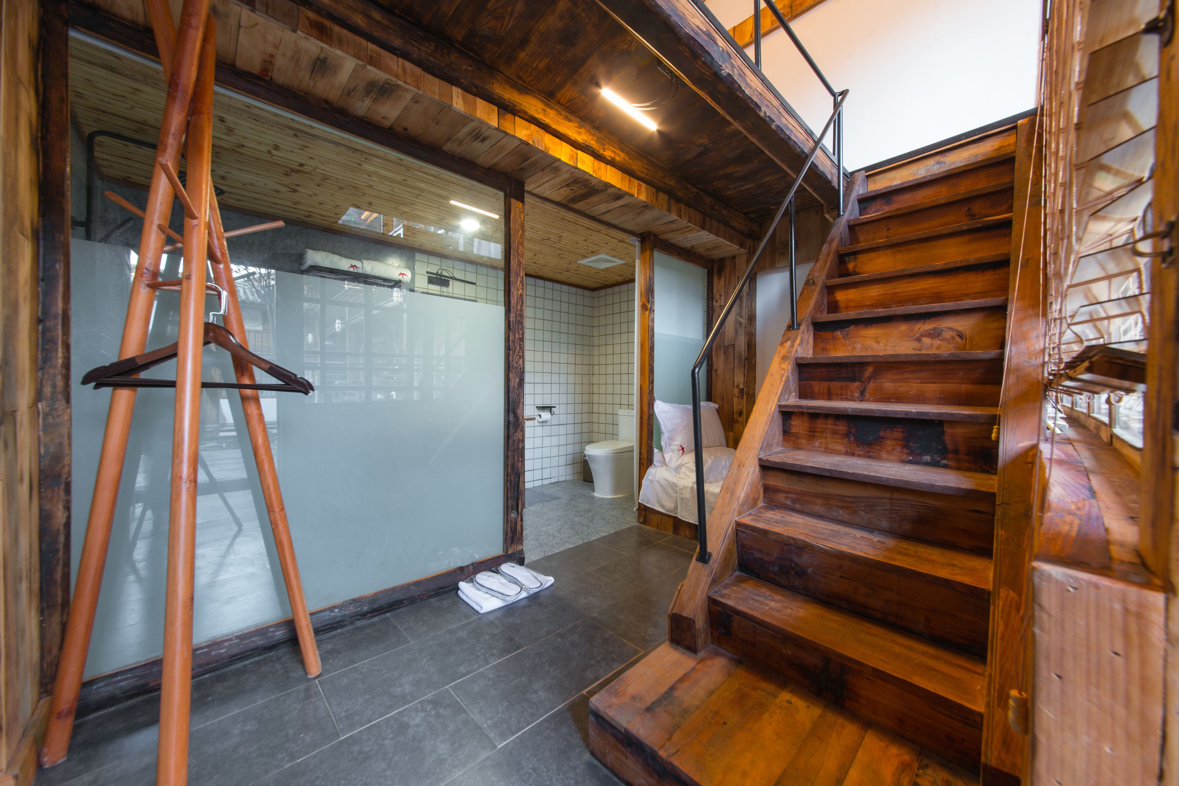 romantic double room, 1 bedroom | individually decorated, desk, blackout curtains, soundproofing