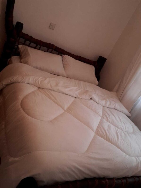 Wifi gratis y ropa de cama