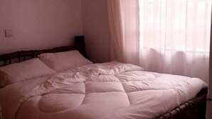 واي فاي مجانًا وملاءات أسرّة