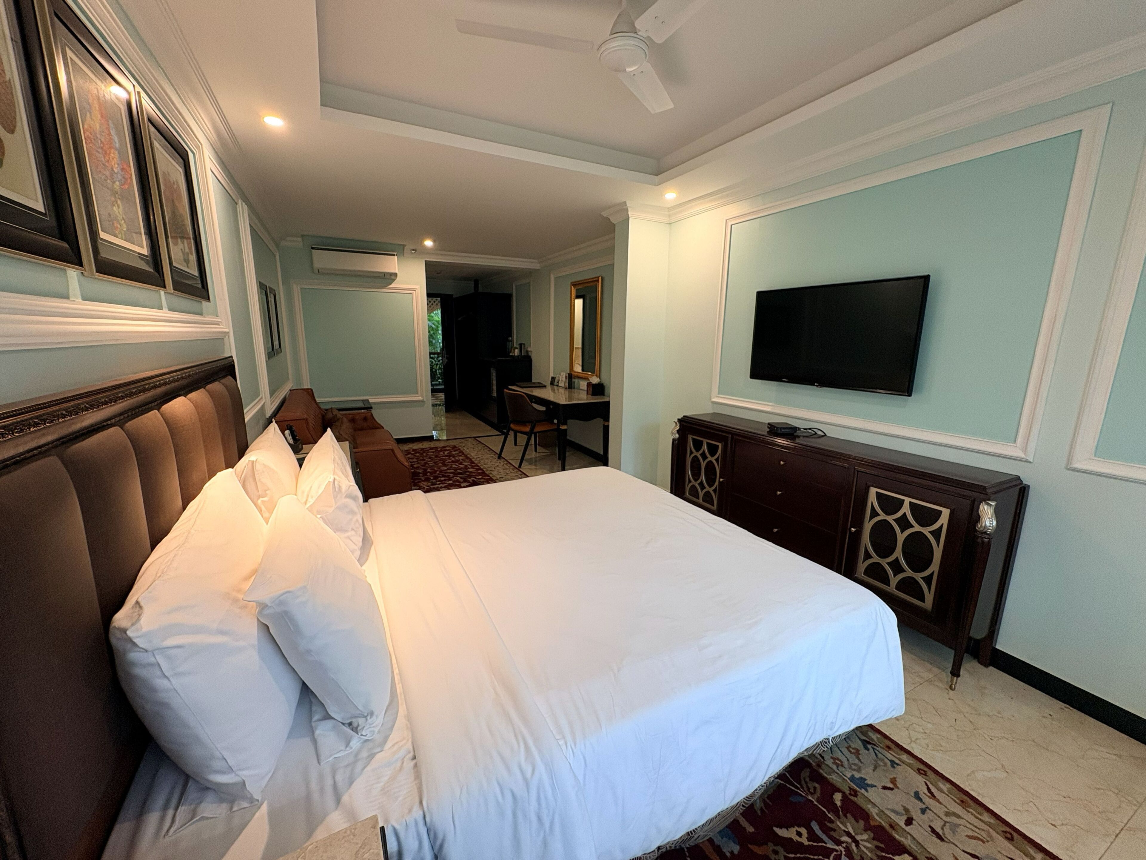 Artículos del minibar gratis y caja de seguridad en la habitación 