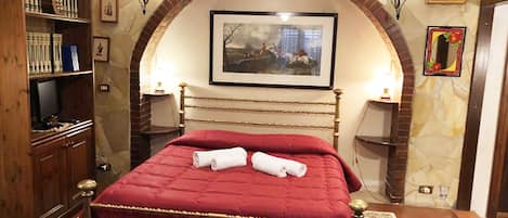 Old Style | Egyptian cotton sheets, premium bedding, down duvets, memory-foam beds