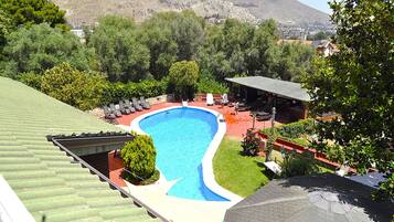 Juniorsvit - 2 sovrum - utsikt mot trädgården | Egyptiska bomullslakan, sängtillbehör av högsta kvalitet och duntäcken