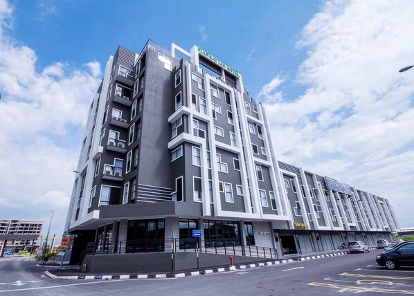 Mặt tiền nơi lưu trú