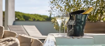 Golden Hotel & Apartments