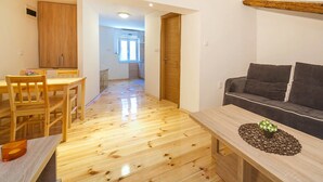 Comfort Apartment, City View | Living room - Kaleta Apartments (Kotor)