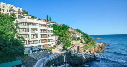 HOTEL MEDITERRANEO LIMAN free private beach for hotel guest