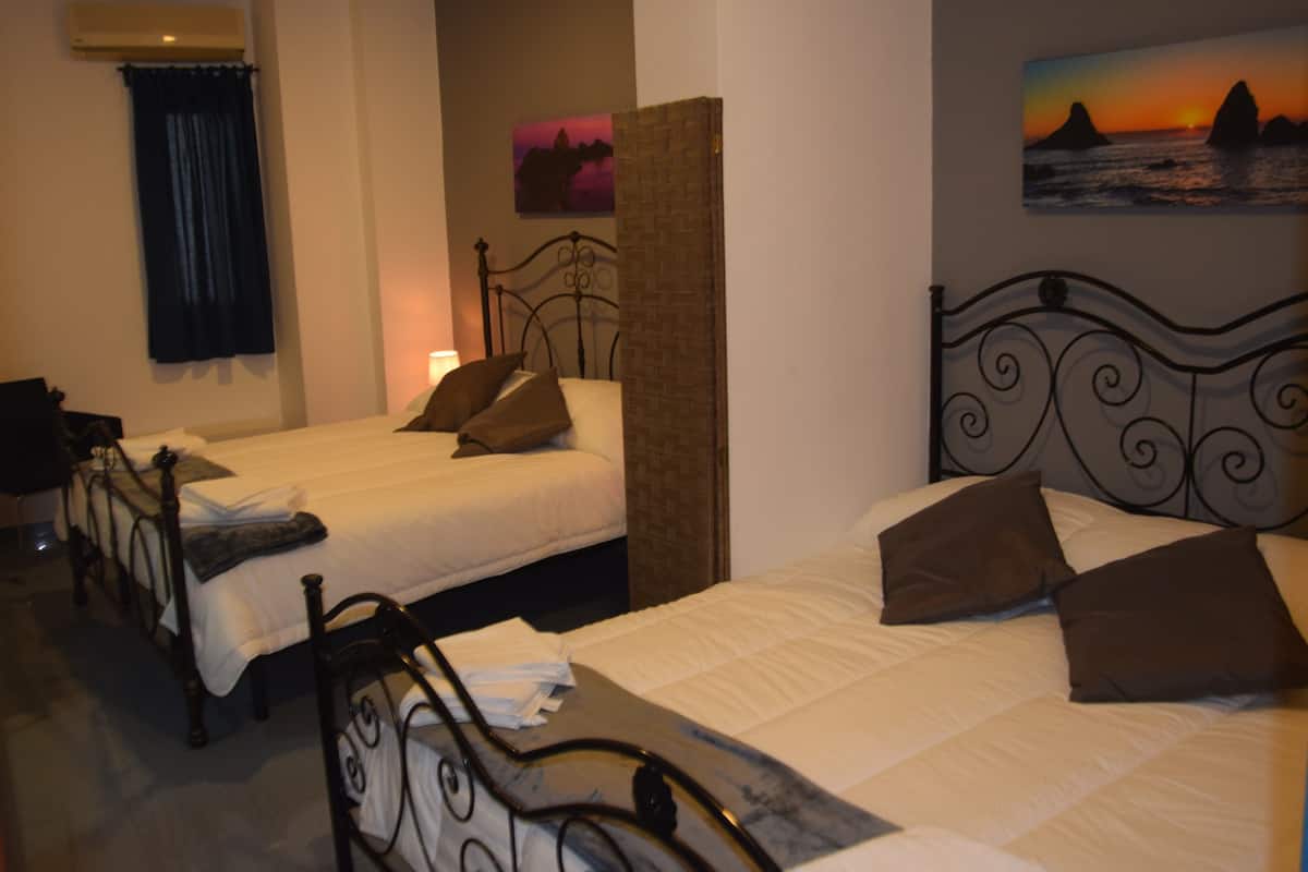 Deluxe Quadruple Room, Ensuite