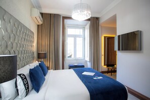 Minibar, in-room safe, individually decorated, individually furnished - Casual Belle Epoque Lisboa Hotel (Lisbon)