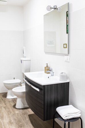 Bathroom - Hotel Youri Il Magnifico (Genoa)