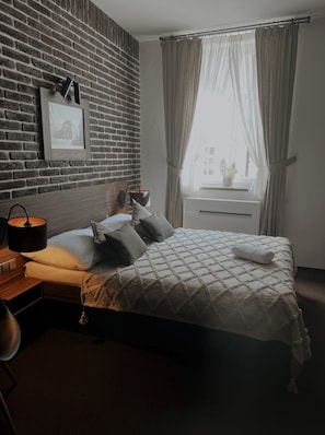 Phòng đôi Deluxe, 1 giường cỡ queen | Bộ đồ giường cao cấp, nệm cao su hoạt tính (memory foam) 