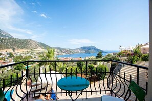 Balcony - Isik Apart (Kas)