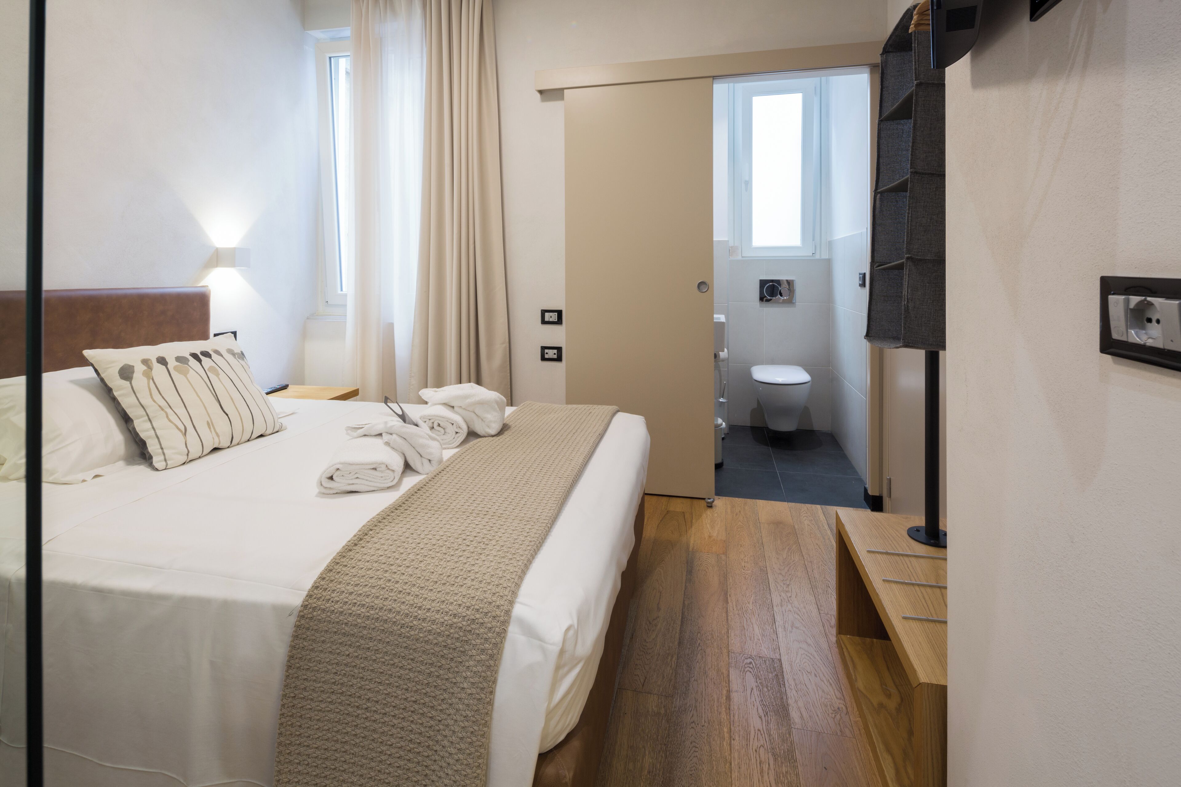 Chambre Simple Économique, 1 grand lit 1 place, non-fumeur | Salle de bain