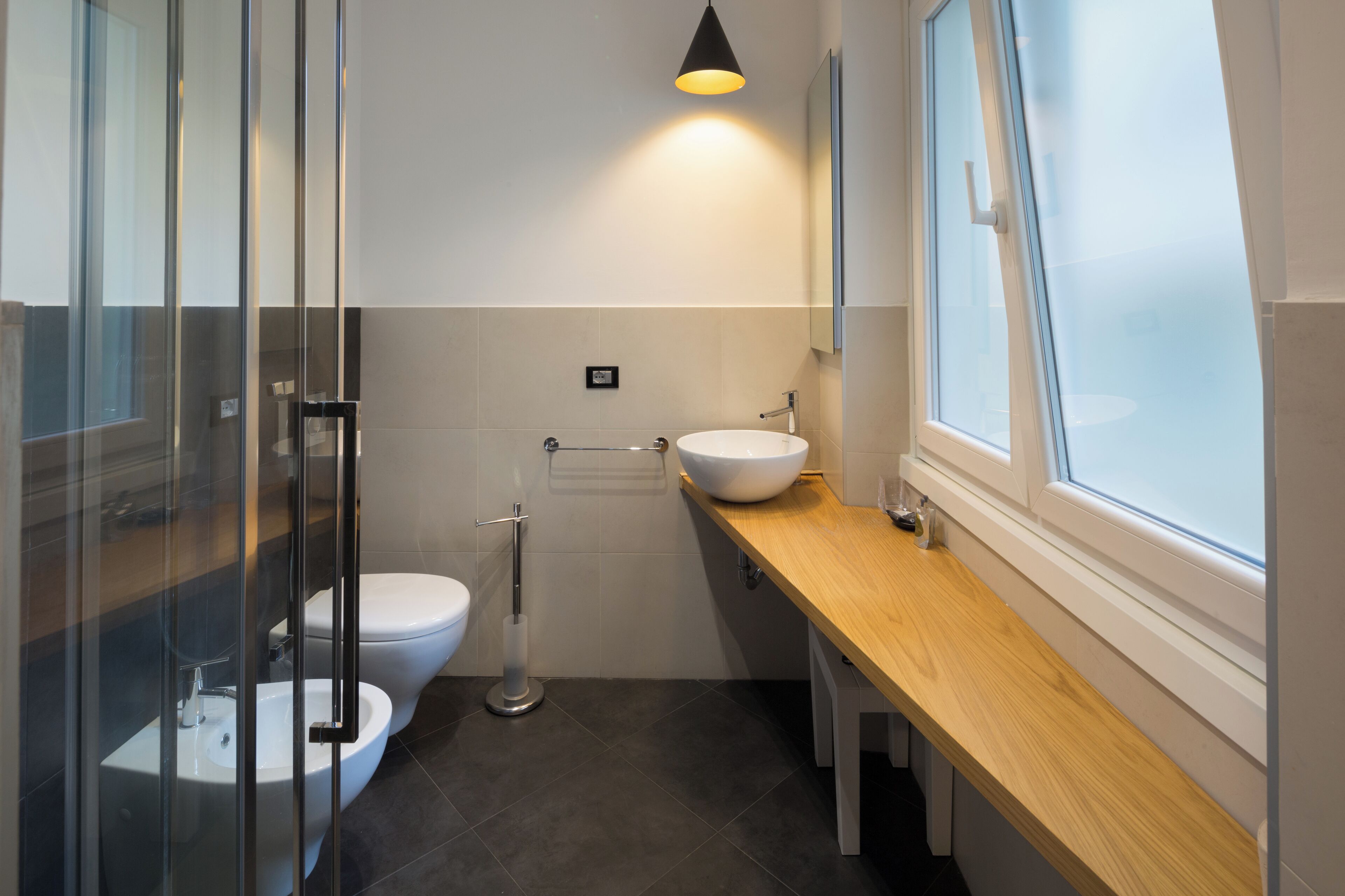 superior double room, 1 queen bed, non smoking | bathroom | shower, free toiletries, hair dryer, bidet