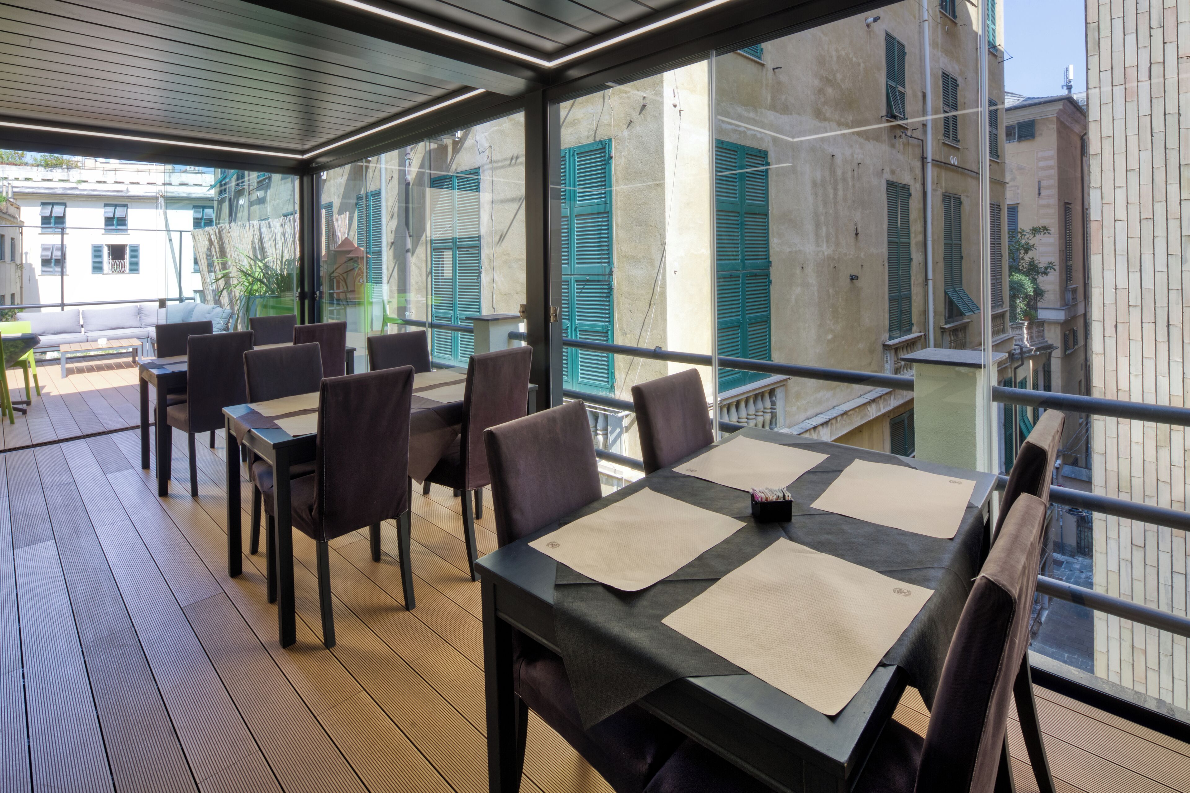 daily continental breakfast (eur 8 per person)