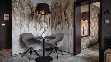 Luxury Suite | Living area