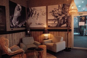 Coffee shop