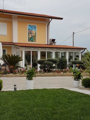 Exterior - Residenza delle Grazie (Cossignano)