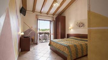 Coffres-forts dans les chambres, rideaux occultants