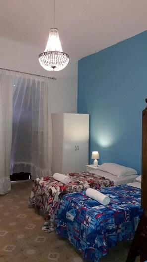 1 bedroom, desk, free WiFi, bed sheets - B&B I Cinque Continenti (Palermo)
