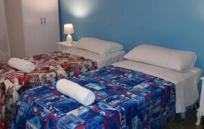 1 bedroom, desk, free WiFi, bed sheets - B&B I Cinque Continenti (Palermo)