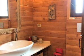Villa, 2 Bedrooms, Non Smoking, Private Pool | Bathroom
