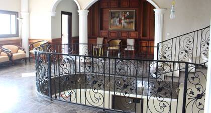 Les Berges De La Lobe