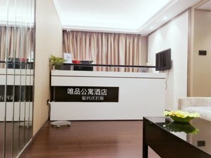 フロント