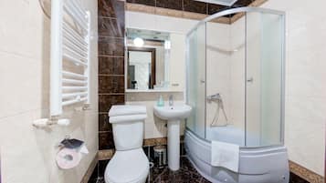 Double Room, 1 Double Bed, City View | Bathroom | Bathtub, free toiletries, hair dryer, bathrobes