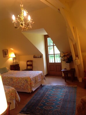 Chambre avec lits jumeaux (Isabelle) | Décoration personnalisée, ameublement personnalisé