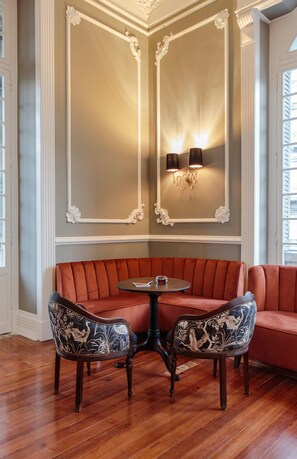 Lobby - Dear Lisbon -Valmor Palace (Lisbon)