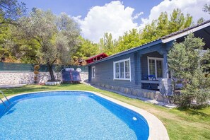 Piscine extérieure