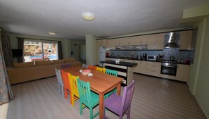 Villa, 6 Bedrooms | In-room dining - Villa Bortecine (Kas)