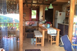 Villa, 1 camera da letto, non fumatori, piscina privata | Area soggiorno | TV a schermo piatto