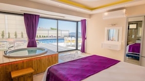 Villa, 3 Bedrooms | 3 bedrooms, bed sheets - Villa Detay (Kas)