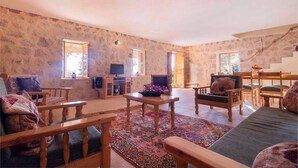 Villa, 3 camere da letto | Soggiorno | TV a schermo piatto