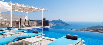 Villa Ela