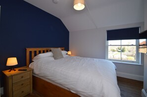 Deluxe Apartment, Private Bathroom | 1 bedroom